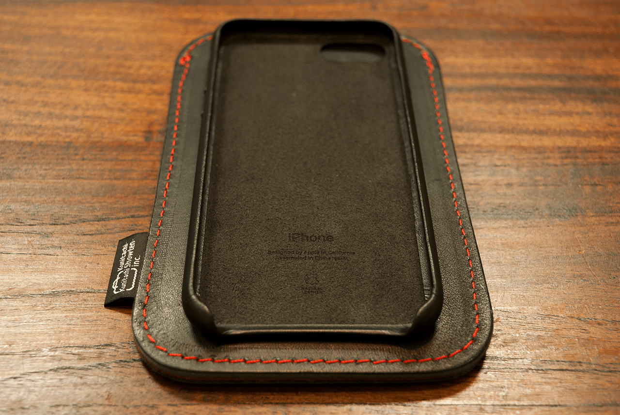 leathercaseblack02d200